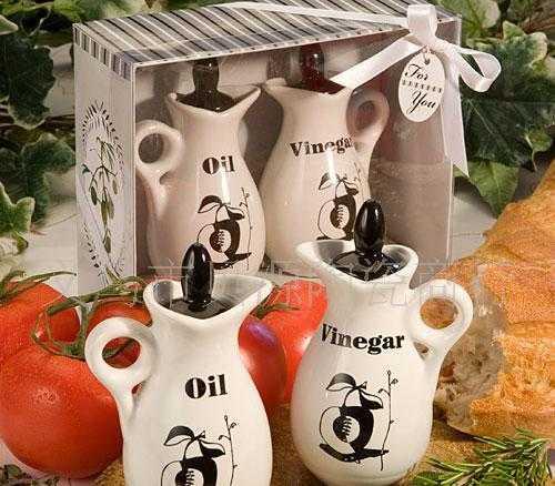 陶瓷工藝的藝術(shù)美感需要激光打標機來賦予